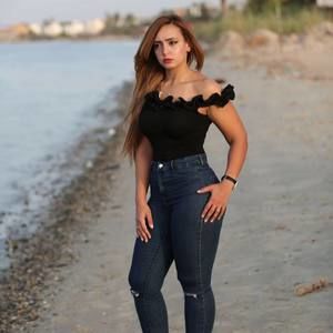 Meet your Posher, Engy